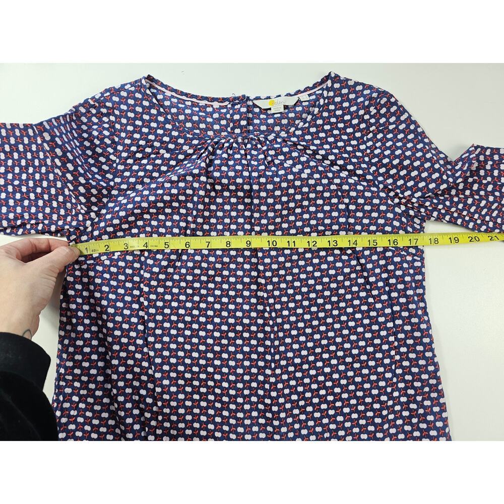 Boden 2 US apple print all over button back relaxed blouse teacher career casual - Picture 6 of 7